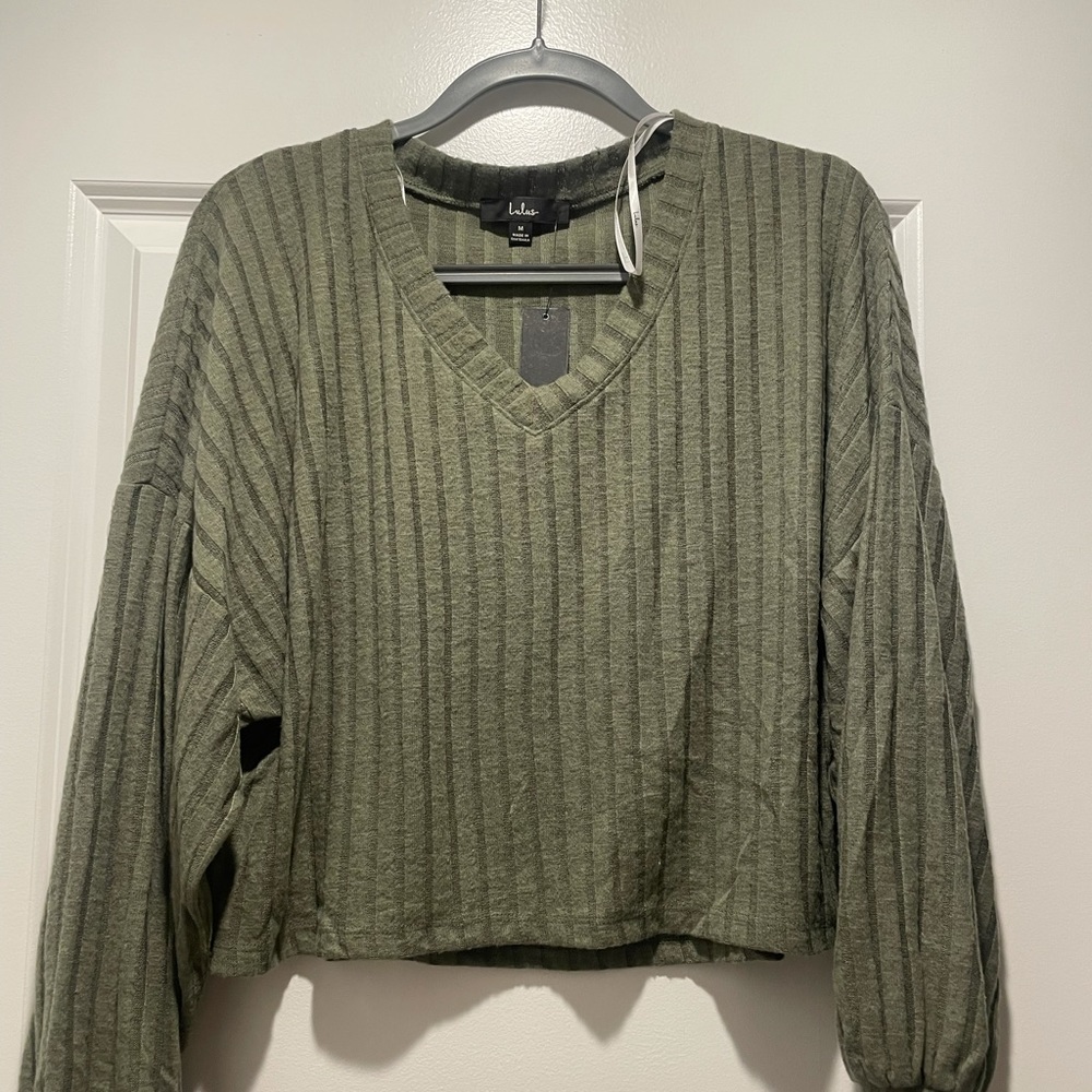Cropped green Lulus sweater